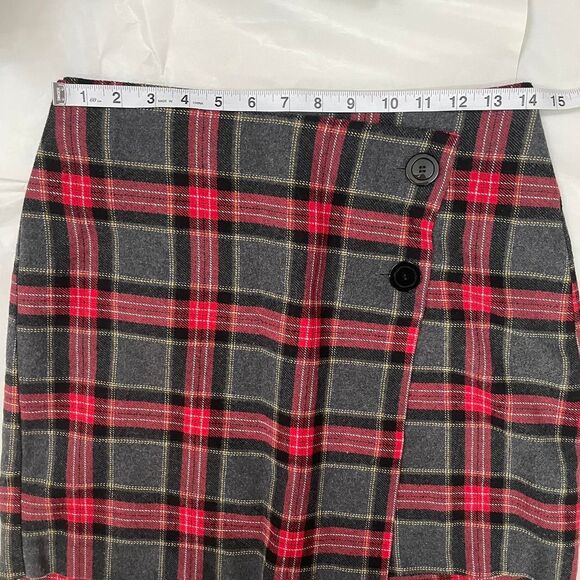 H&M Plaid Checked Wrap Front Mini Skirt Size 8 - Picture 7 of 8